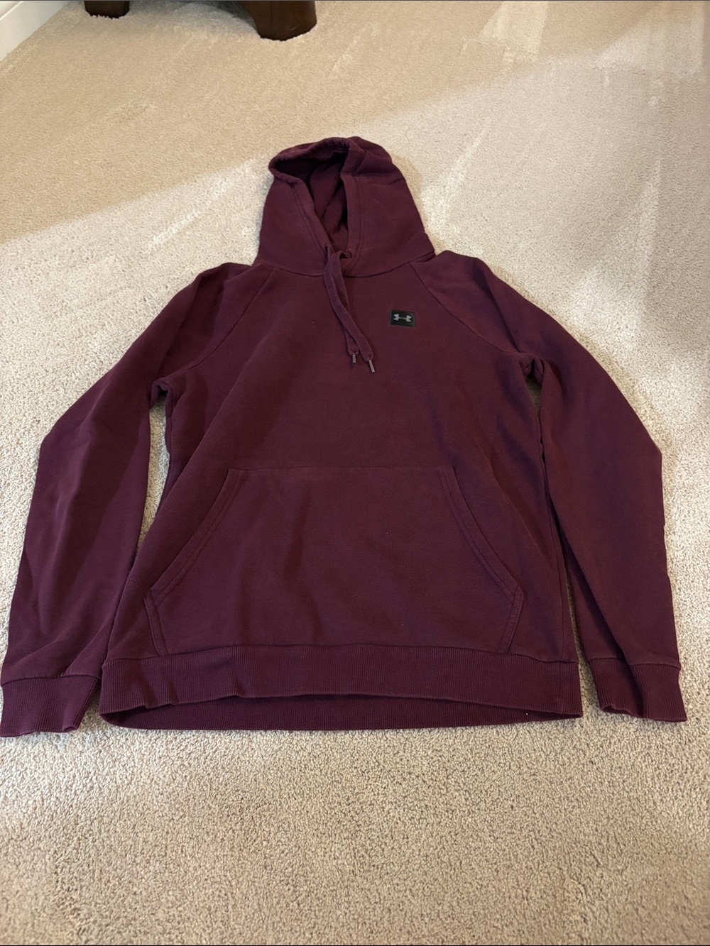 Under Armour Men's Burgundy Pullover Hoodie Size Small